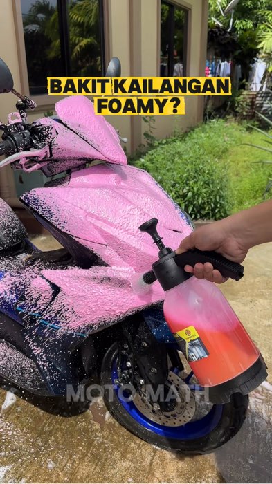 Bakit kailangan foamy? #carshampoo #carwash #carglowlab #cardetailing #MotorcycleShampoo #washandwax