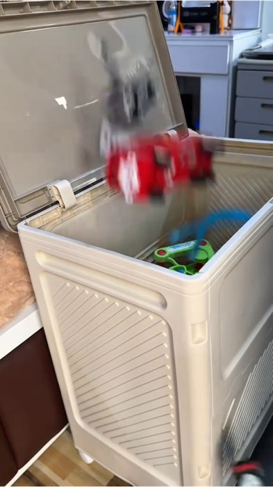 RECIBA 200L Large Capacity Storage Box Clothing And Toy Storage Foldable Durabox With Wheel #RECIBA #storagebox #foldable #toystorage #toystoragebox