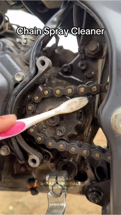 Rust lubrication grease spray cleaner motorcycle chain cleaner recommendation