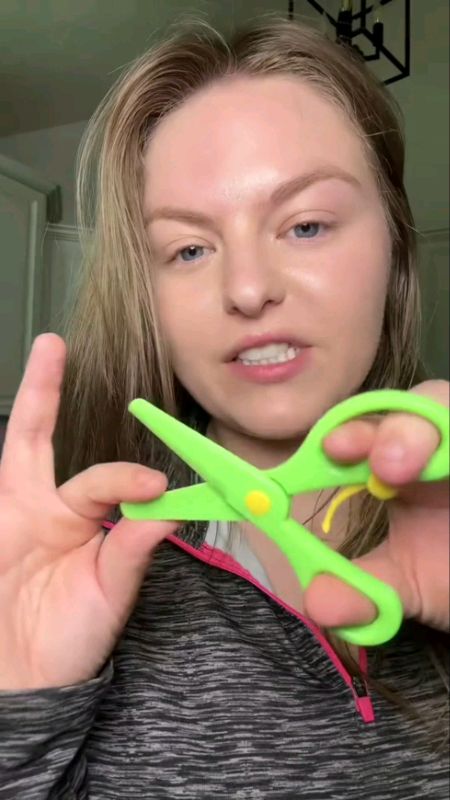 #kidsscissors #plasticscissor #paperscissor #schoolsupplies #MasMuraSaShopee #FreeCoinsInShopeeVideo #ShopeePHPaydaySale #trending #fyp #viral #sale