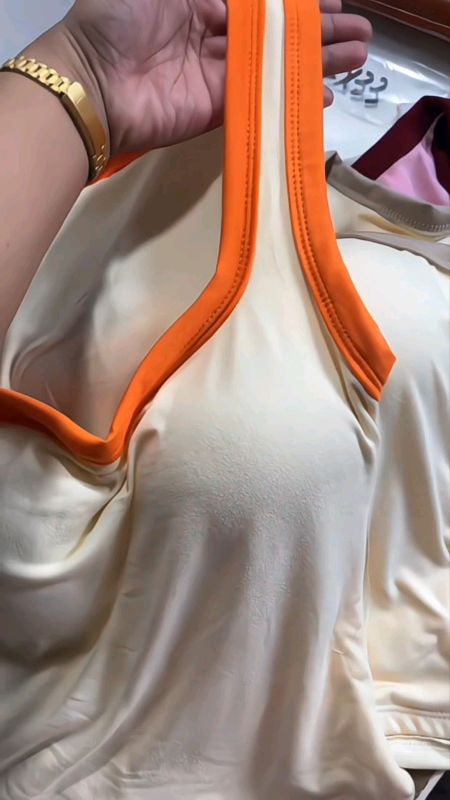 #paddedtop #tanktop #padded #top #trendytop #Outfit #Fashion #abubotph #squareneck #topforwomen