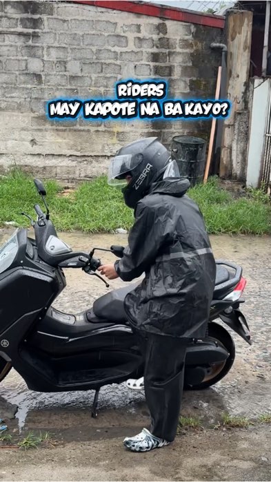 ☔️— maging handa, para anytime na umulan hindi ka mababasa! Ready your raincoat riders! #raincoat #kapote #ternokapote