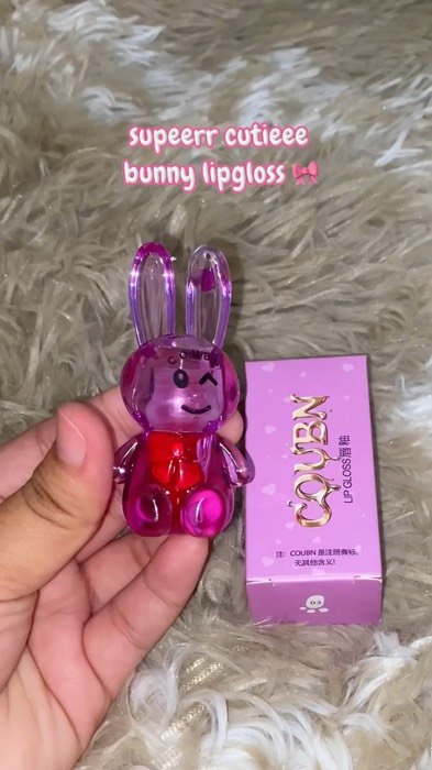 This bunny lipgloss is TOO CUTE to handle 🥹🐰💄 one swipe and I’m in love ✨ #LipGloss #lippie  #girlies  #liptint  #MakeupEssentials #Aesthetic #cute