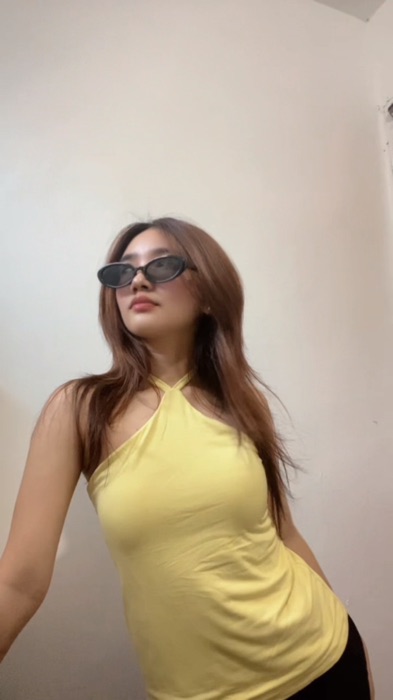 buy 1 take 1 padded halter top #haltertop #paddedtop #sandotop #buy1take1 #sexytop #paddedsando #backlesstop #doublelining #basictop #OOTD #Fashion
