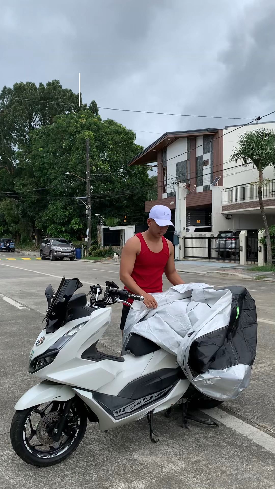 3 Layers Motor Cover, Legit Waterproof, Legit Anti-Uv 🩶🤍🖤 @speed.ultra.mall #motorcover #motorcyclecover #3layersmotorcover