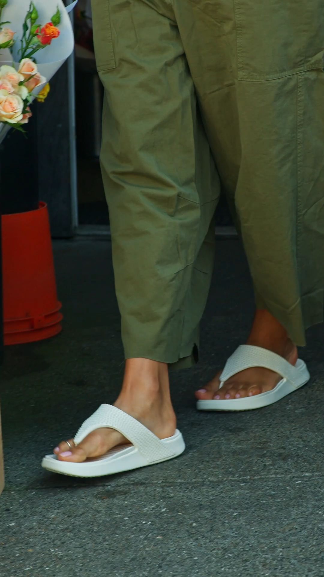Sun. Style. Comfort. ☀️ #crocsph #crocs